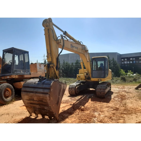 KOMATSU PC200EN-6K