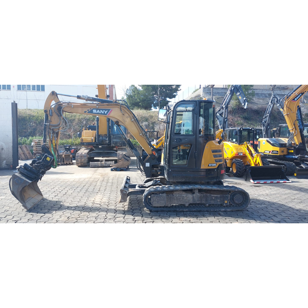 MINI EXCAVADORAS SECTOR RECICLAJE